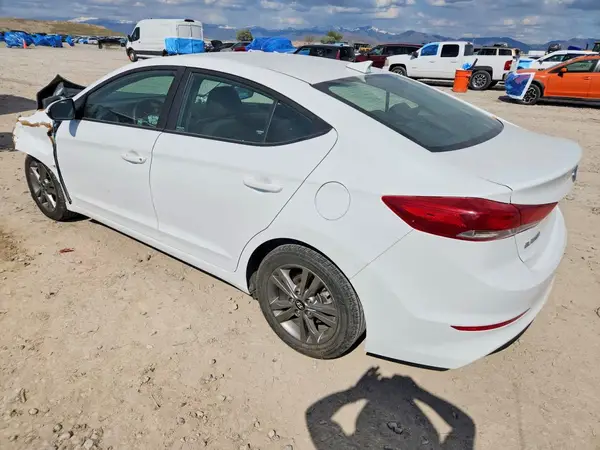5NPD84LF4JH221154 2018 HYUNDAI ELANTRA - Image 2