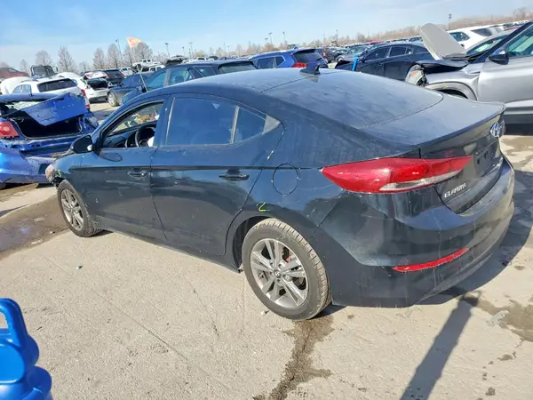 5NPD84LF4JH222062 2018 HYUNDAI ELANTRA - Image 2