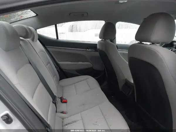 5NPD84LF4JH222157 2018 HYUNDAI ELANTRA - Image 8
