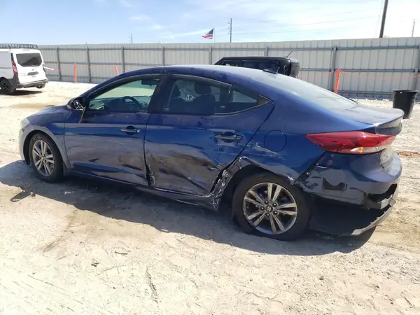 5NPD84LF4JH222269 2018 HYUNDAI ELANTRA - Image 2