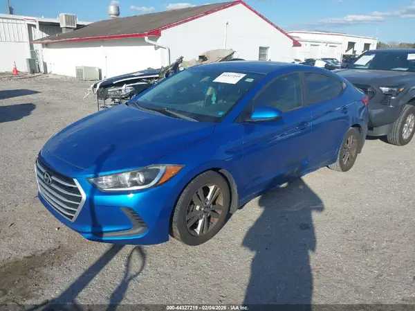 5NPD84LF4JH222546 2018 HYUNDAI ELANTRA - Image 2