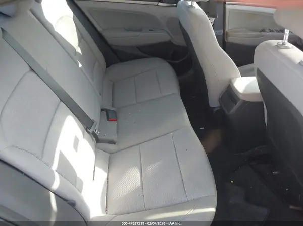 5NPD84LF4JH222546 2018 HYUNDAI ELANTRA - Image 8