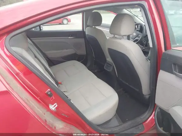 5NPD84LF4JH222661 2018 HYUNDAI ELANTRA - Image 8