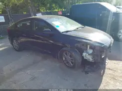 5NPD84LF4JH224264 2018 HYUNDAI ELANTRA