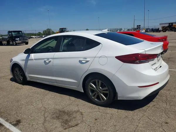 5NPD84LF4JH228136 2018 HYUNDAI ELANTRA - Image 2