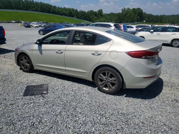 5NPD84LF4JH228623 2018 HYUNDAI ELANTRA - Image 2
