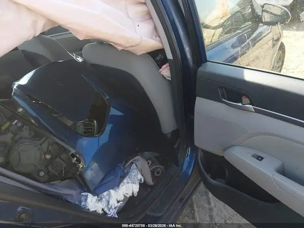 5NPD84LF4JH229433 2018 HYUNDAI ELANTRA - Image 8