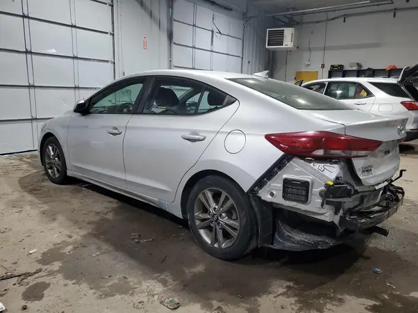 5NPD84LF4JH231523 2018 HYUNDAI ELANTRA - Image 2