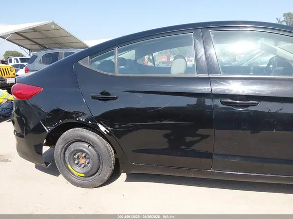 2018 HYUNDAI ELANTRA auction photo 6