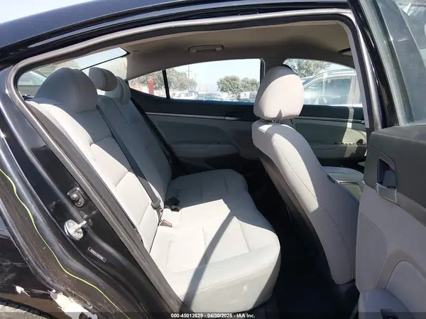 5NPD84LF4JH231666 2018 HYUNDAI ELANTRA - Image 8
