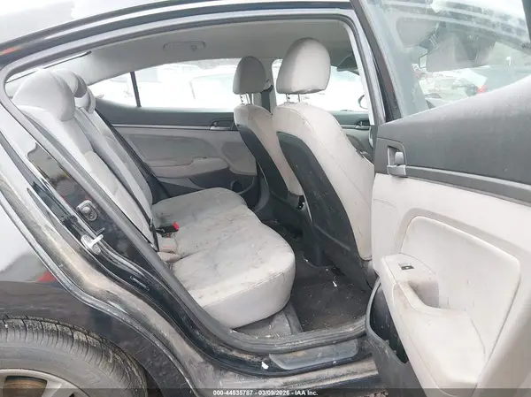 5NPD84LF4JH233174 2018 HYUNDAI ELANTRA - Image 8