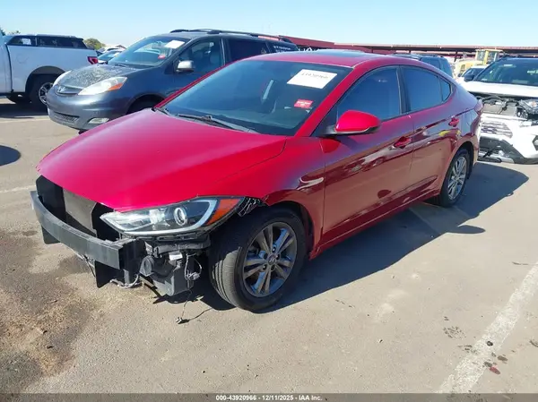 5NPD84LF4JH233269 2018 HYUNDAI ELANTRA - Image 2