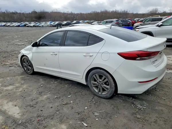 5NPD84LF4JH233790 2018 HYUNDAI ELANTRA - Image 2