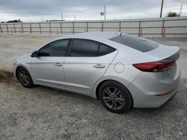 5NPD84LF4JH235099 2018 HYUNDAI ELANTRA - Image 2