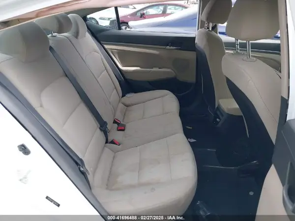 5NPD84LF4JH236639 2018 HYUNDAI ELANTRA - Image 8
