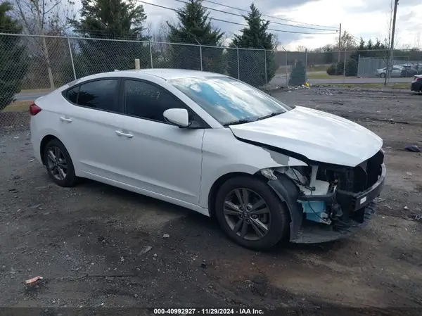 5NPD84LF4JH236849 2018 HYUNDAI ELANTRA - Image 1