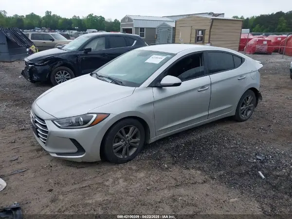 5NPD84LF4JH237371 2018 HYUNDAI ELANTRA - Image 2
