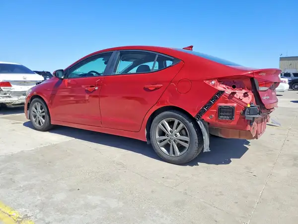 5NPD84LF4JH237581 2018 HYUNDAI ELANTRA - Image 2