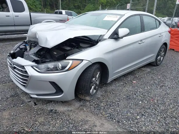 5NPD84LF4JH238018 2018 HYUNDAI ELANTRA - Image 2