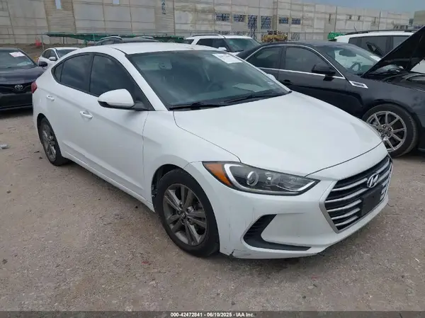 5NPD84LF4JH238312 2018 HYUNDAI ELANTRA - Image 1