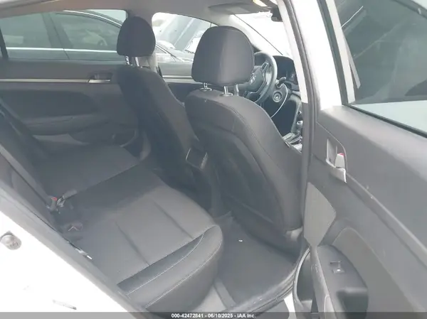 5NPD84LF4JH238312 2018 HYUNDAI ELANTRA - Image 8