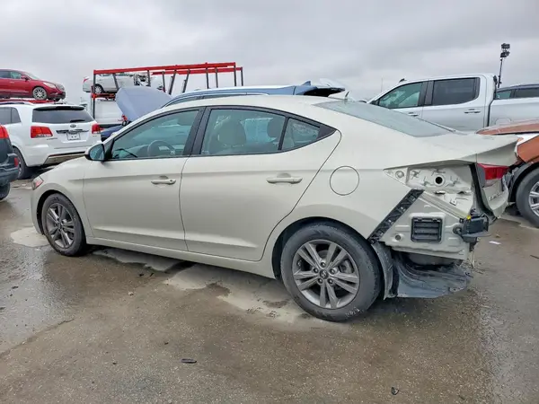 5NPD84LF4JH239119 2018 HYUNDAI ELANTRA - Image 2