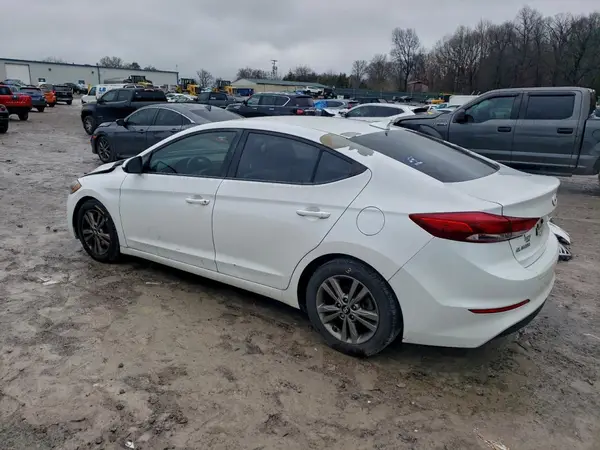 5NPD84LF4JH239539 2018 HYUNDAI ELANTRA - Image 2