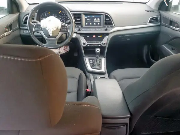 5NPD84LF4JH240111 2018 HYUNDAI ELANTRA - Image 8