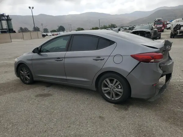 5NPD84LF4JH240805 2018 HYUNDAI ELANTRA - Image 2