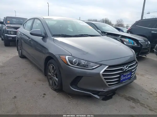 5NPD84LF4JH241243 2018 HYUNDAI ELANTRA - Image 1