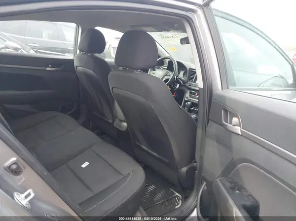 5NPD84LF4JH241243 2018 HYUNDAI ELANTRA - Image 8