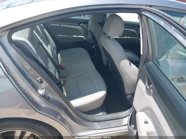 5NPD84LF4JH242425 2018 HYUNDAI ELANTRA - Image 8