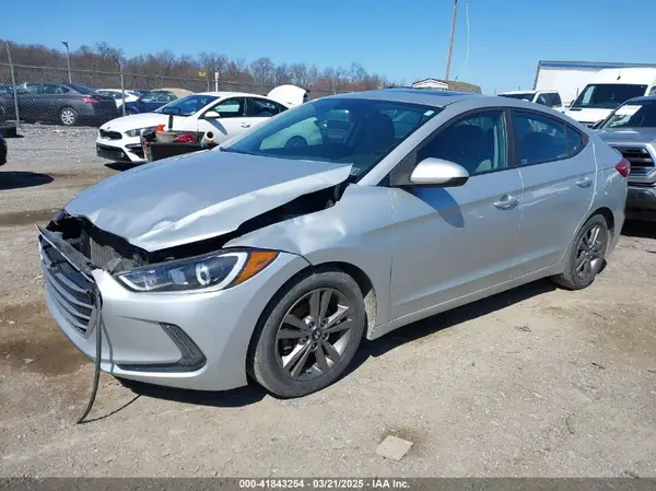 5NPD84LF4JH244577 2018 HYUNDAI ELANTRA - Image 2