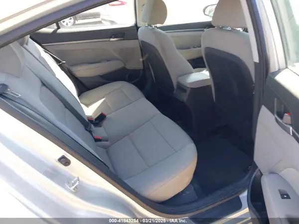 5NPD84LF4JH244577 2018 HYUNDAI ELANTRA - Image 8