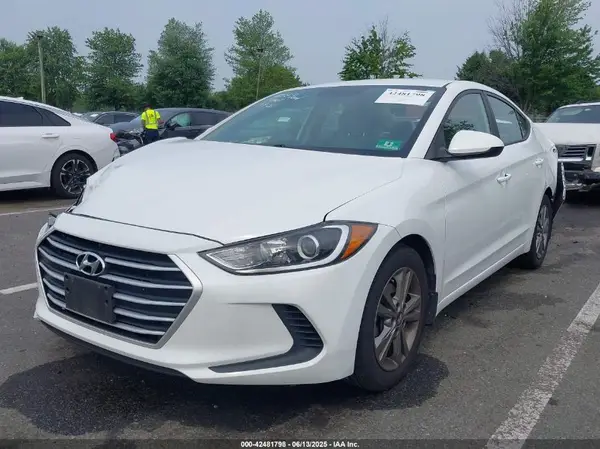 5NPD84LF4JH245440 2018 HYUNDAI ELANTRA - Image 2