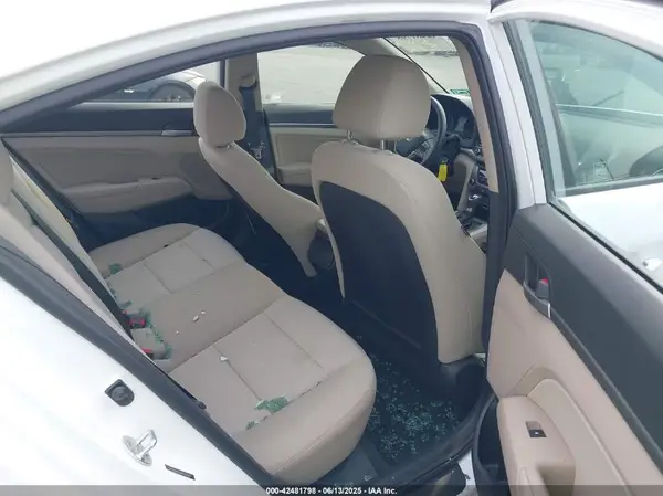 5NPD84LF4JH245440 2018 HYUNDAI ELANTRA - Image 8