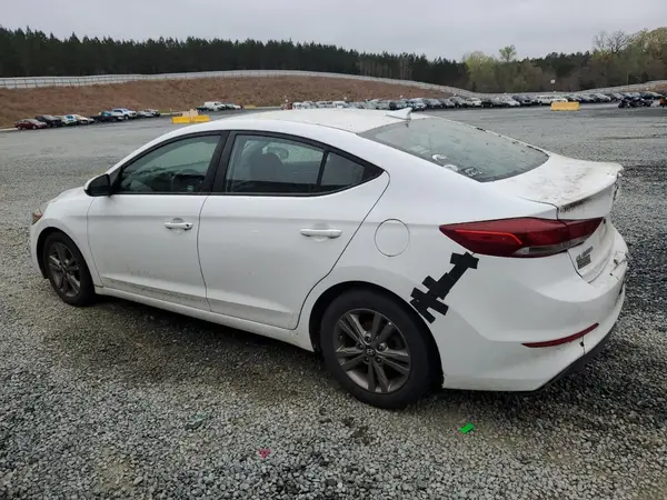 5NPD84LF4JH245759 2018 HYUNDAI ELANTRA - Image 2