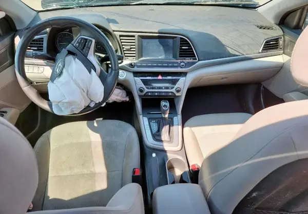 5NPD84LF4JH246345 2018 HYUNDAI ELANTRA - Image 8