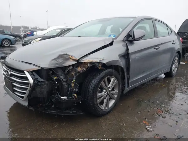 5NPD84LF4JH247012 2018 HYUNDAI ELANTRA - Image 2
