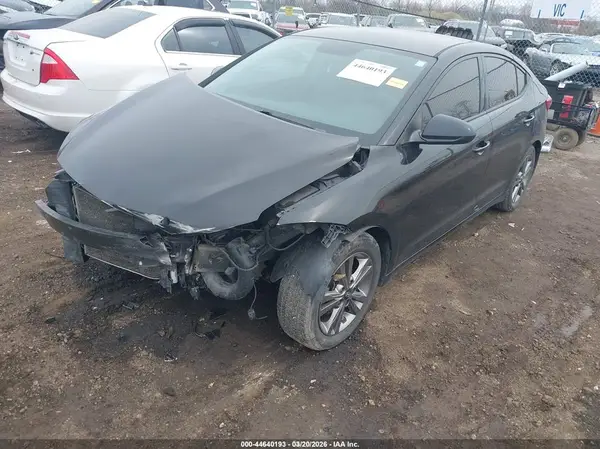 5NPD84LF4JH247334 2018 HYUNDAI ELANTRA - Image 2
