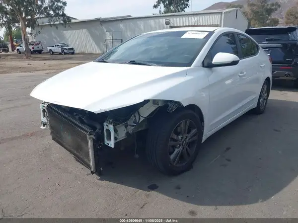 5NPD84LF4JH248757 2018 HYUNDAI ELANTRA - Image 2