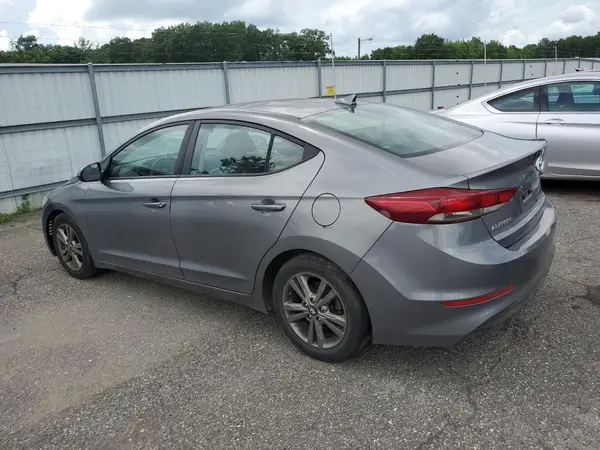 5NPD84LF4JH250637 2018 HYUNDAI ELANTRA - Image 2