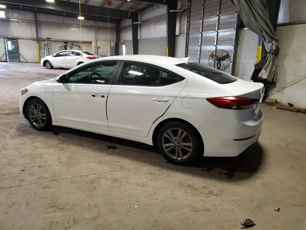 5NPD84LF4JH255112 2018 HYUNDAI ELANTRA - Image 2