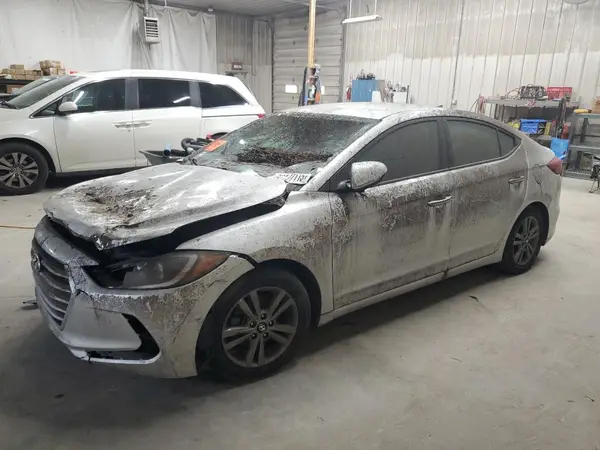5NPD84LF4JH255675 2018 HYUNDAI ELANTRA - Image 1
