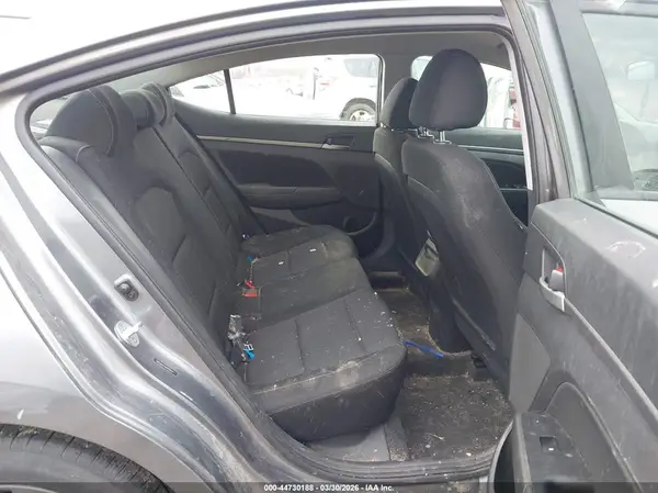 5NPD84LF4JH256647 2018 HYUNDAI ELANTRA - Image 8
