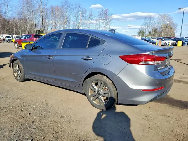 5NPD84LF4JH257815 2018 HYUNDAI ELANTRA - Image 2