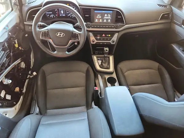 5NPD84LF4JH258043 2018 HYUNDAI ELANTRA - Image 8