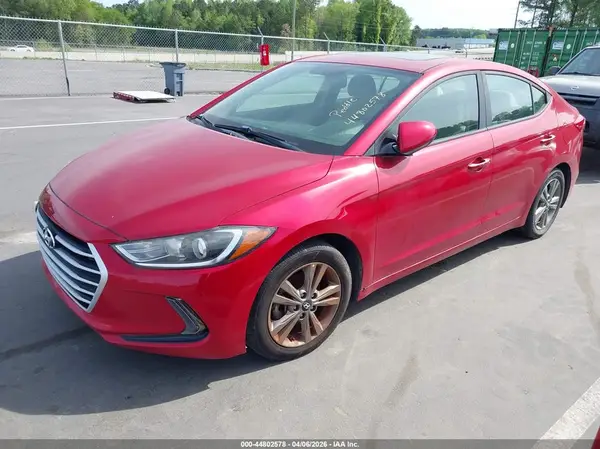 5NPD84LF4JH258513 2018 HYUNDAI ELANTRA - Image 2