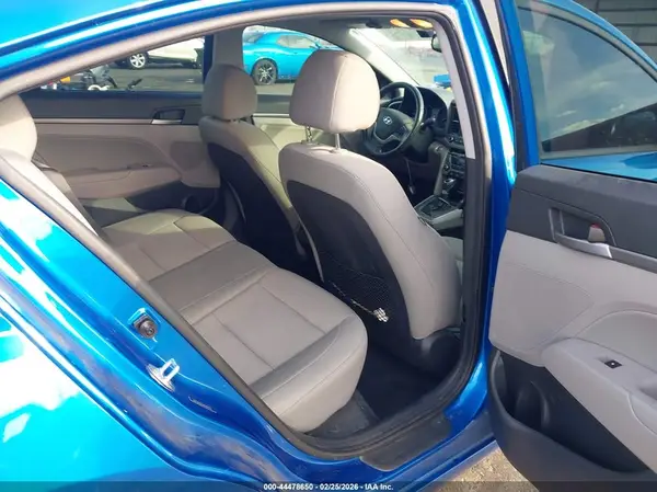 5NPD84LF4JH262772 2018 HYUNDAI ELANTRA - Image 8