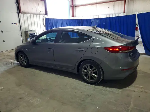 5NPD84LF4JH264764 2018 HYUNDAI ELANTRA - Image 2